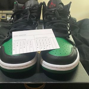 Pine Green Jordan 1 Mid